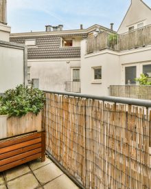 Jak udekorować balkon?