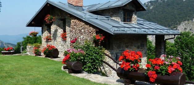 Czy warto zainwestować we własny domek letniskowy?